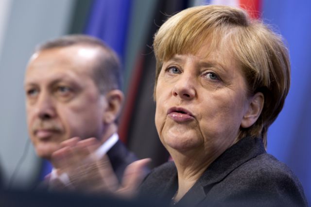 «Αυτοσυγκράτηση» ζητά η Μέρκελ από τον Ερντογάν εν όψει ομιλίας στην Κολωνία